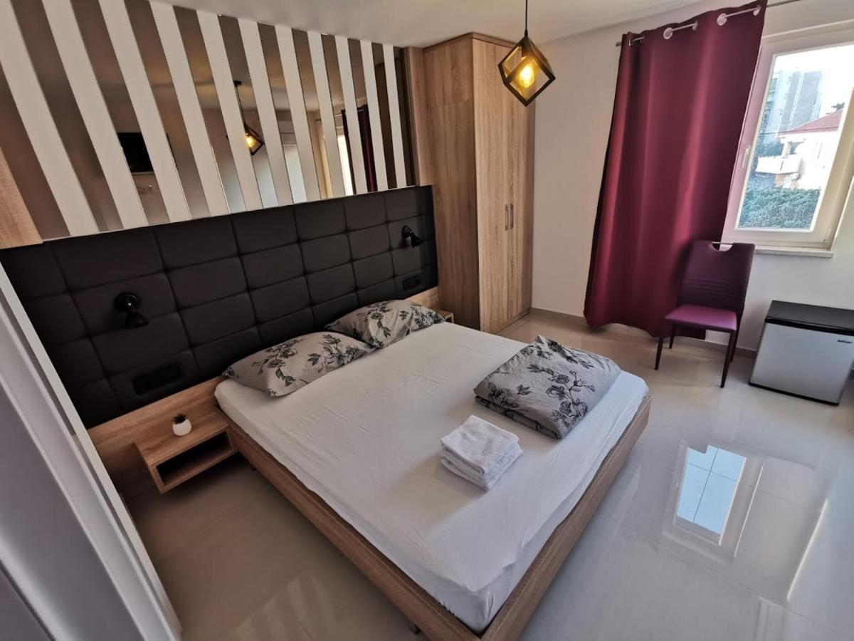 Elizabeta Deluxe Rooms Биоград на Мору Екстериор снимка