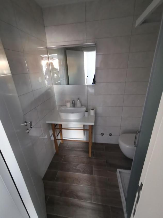 Elizabeta Deluxe Rooms Биоград на Мору Екстериор снимка