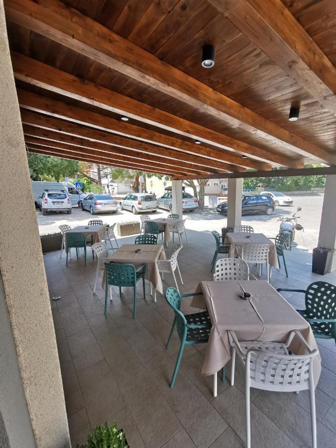 Elizabeta Deluxe Rooms Биоград на Мору Екстериор снимка