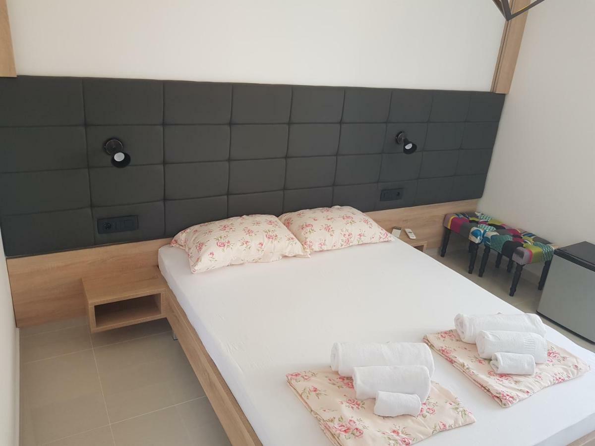 Elizabeta Deluxe Rooms Биоград на Мору Екстериор снимка