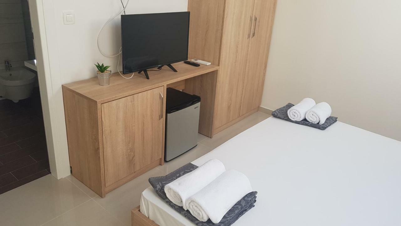 Elizabeta Deluxe Rooms Биоград на Мору Екстериор снимка